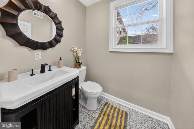 6512 4TH AVE, Takoma Park, MD 20912