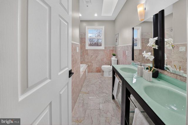 6512 4TH AVE, Takoma Park, MD 20912