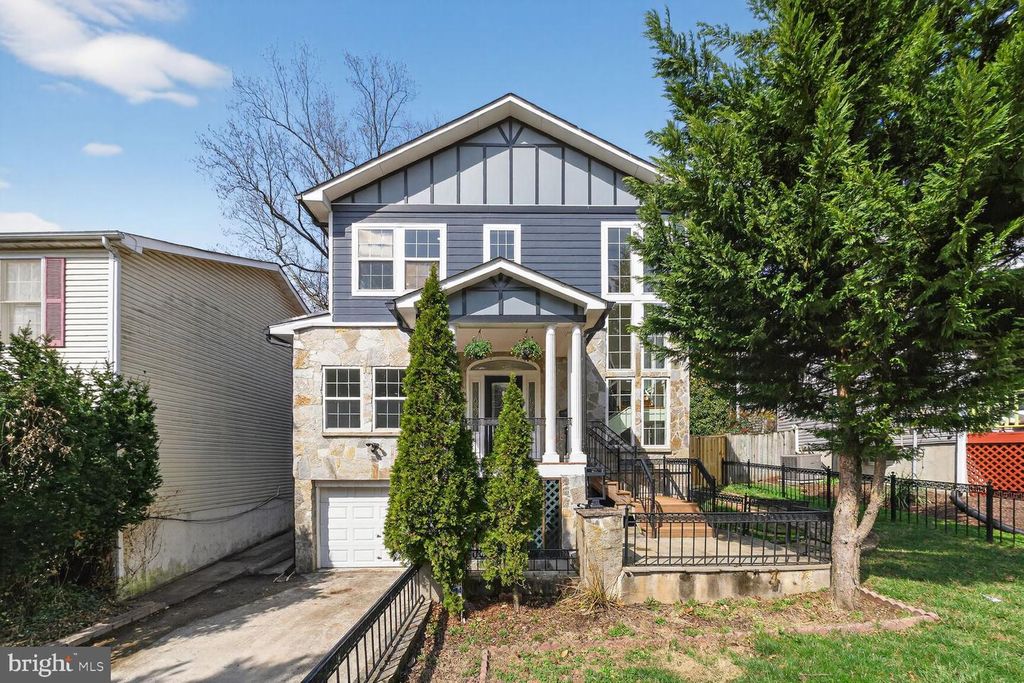 6512 4TH AVE, Takoma Park, MD 20912