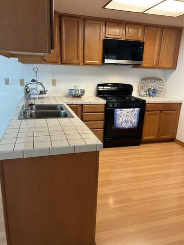 8408 N Star Way, Orangevale, CA 95662