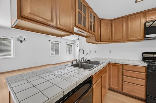 8408 N Star Way, Orangevale, CA 95662
