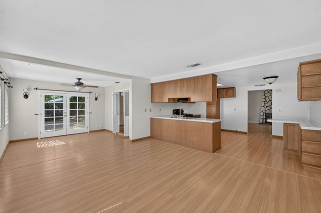 8408 N Star Way, Orangevale, CA 95662