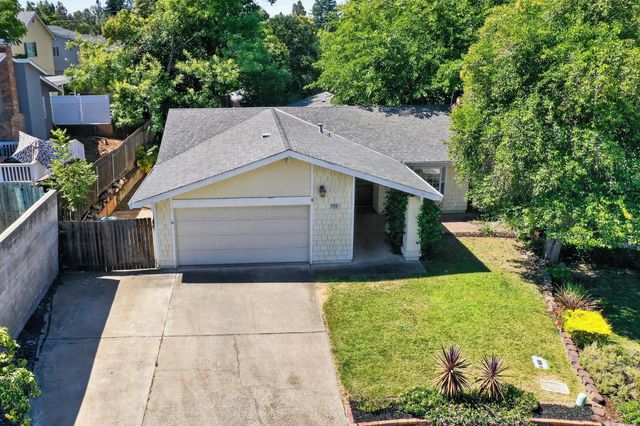 8408 N Star Way, Orangevale, CA 95662
