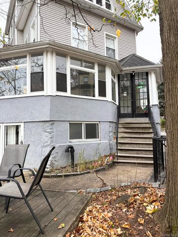 17 Landscape Avenue, Yonkers, NY 10705