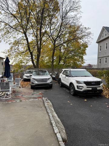 17 Landscape Avenue, Yonkers, NY 10705