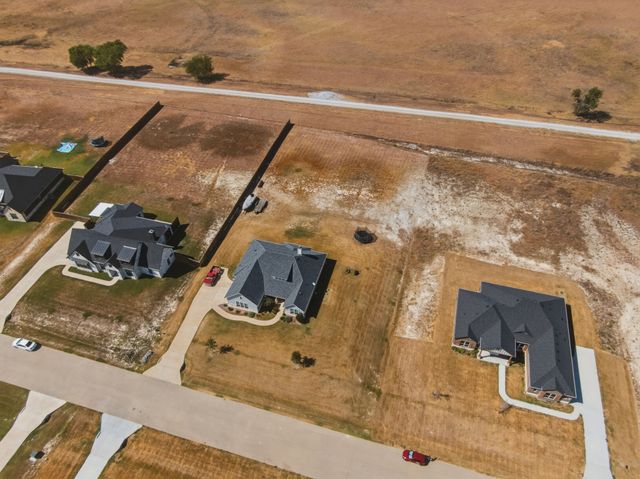 280 Maci Drive, Waxahachie, TX 75167