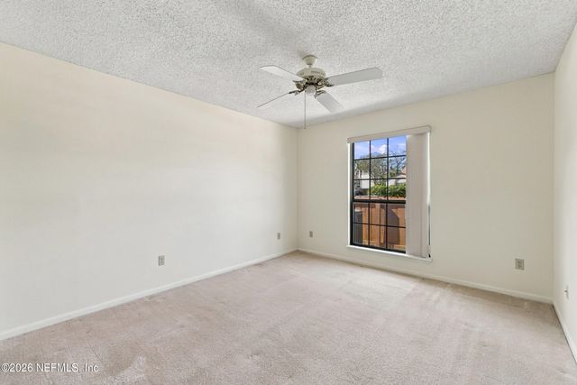 7821 FAWN BROOK Circle W, Jacksonville, FL 32256