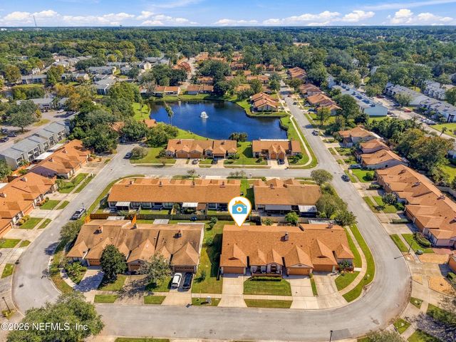 7821 FAWN BROOK Circle W, Jacksonville, FL 32256