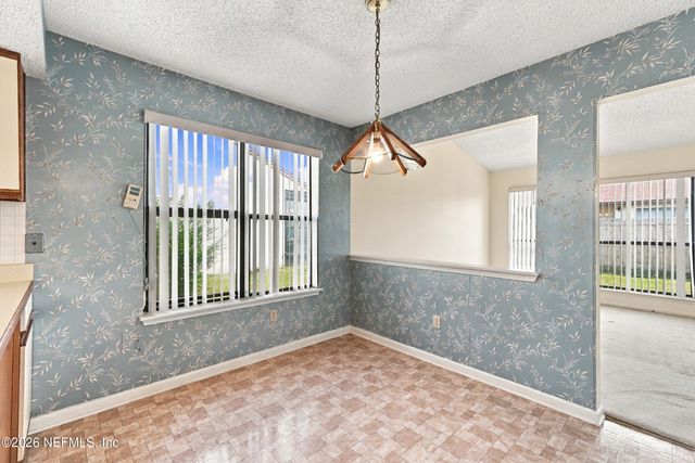 7821 FAWN BROOK Circle W, Jacksonville, FL 32256