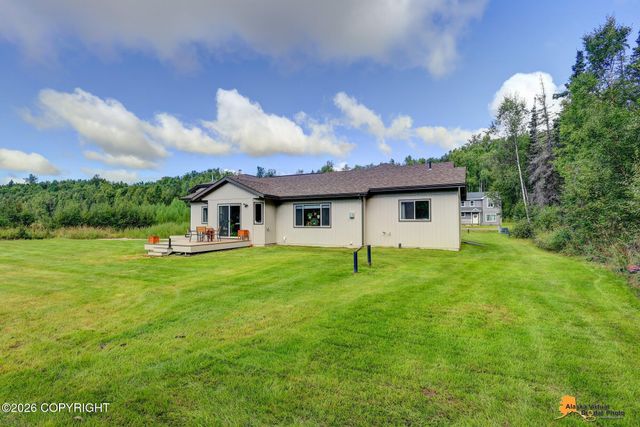 4450 W Murray Drive, Wasilla, AK 99623