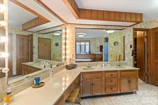 1881 Brookside Camp Road, Hendersonville, NC 28792