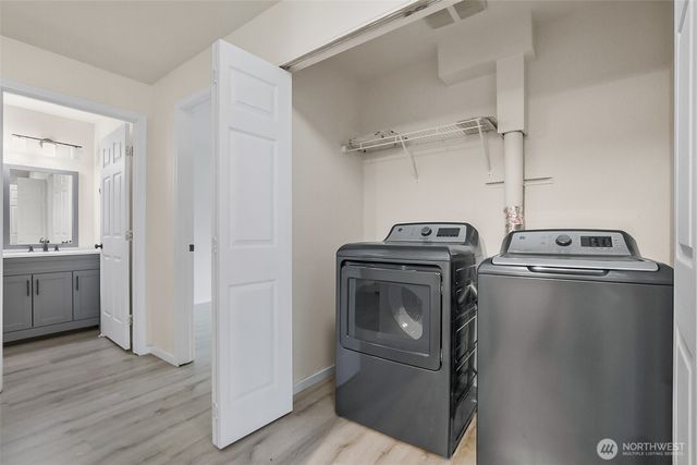 10240 Bridgeport Way SW, Lakewood, WA 98499