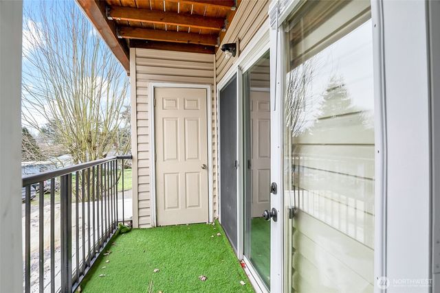 10240 Bridgeport Way SW, Lakewood, WA 98499