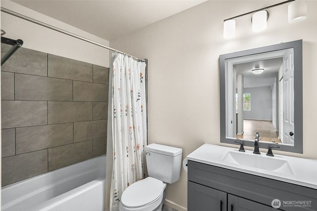 10240 Bridgeport Way SW, Lakewood, WA 98499