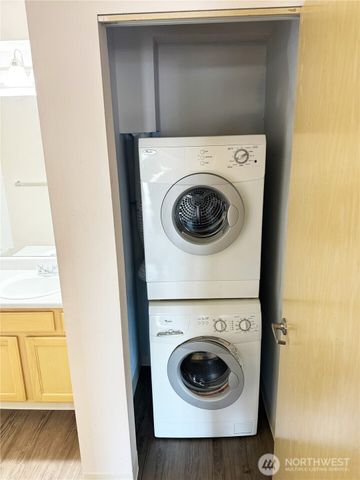 10240 Bridgeport Way SW, Lakewood, WA 98499