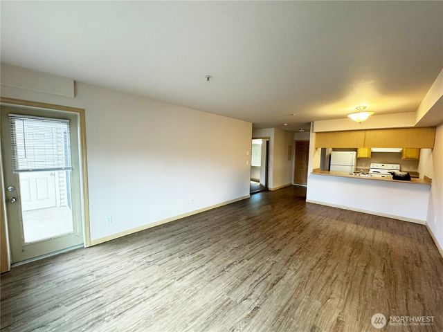 10240 Bridgeport Way SW, Lakewood, WA 98499