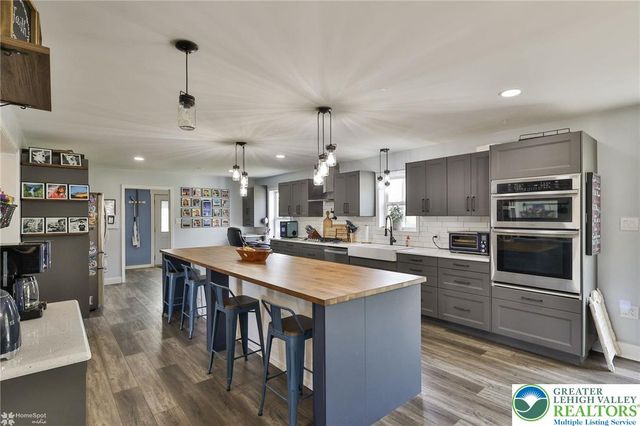 8738 Cardinal Road, Lynn Twp, PA 18066