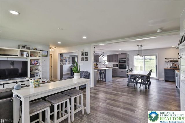 8738 Cardinal Road, Lynn Twp, PA 18066
