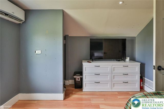 8738 Cardinal Road, Lynn Twp, PA 18066