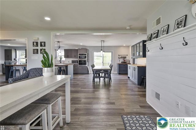 8738 Cardinal Road, Lynn Twp, PA 18066