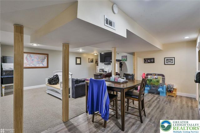 8738 Cardinal Road, Lynn Twp, PA 18066