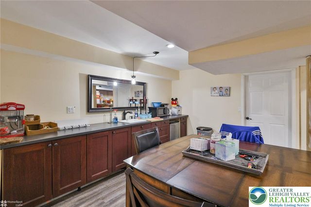 8738 Cardinal Road, Lynn Twp, PA 18066