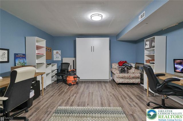 8738 Cardinal Road, Lynn Twp, PA 18066