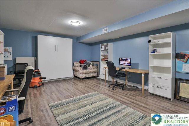 8738 Cardinal Road, Lynn Twp, PA 18066