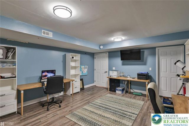 8738 Cardinal Road, Lynn Twp, PA 18066