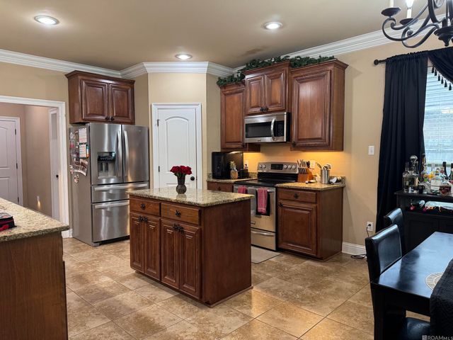 4923 Harbor Ln, Greenwell Springs, LA 70739