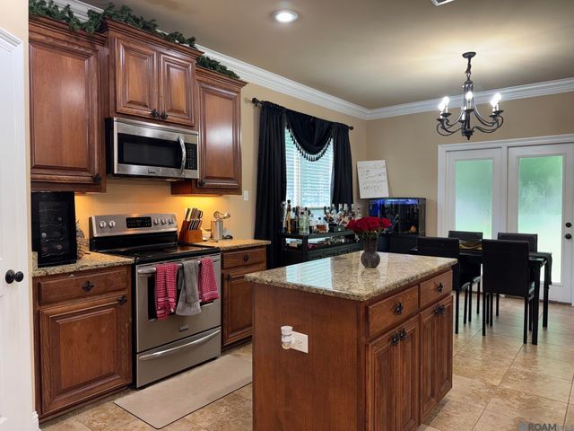 4923 Harbor Ln, Greenwell Springs, LA 70739