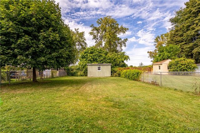103 Chester Drive, Salina, NY 13208