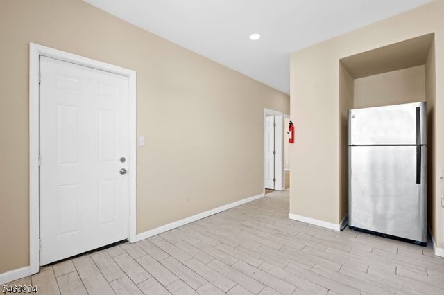278 Wainwright St, Newark City, NJ 07112