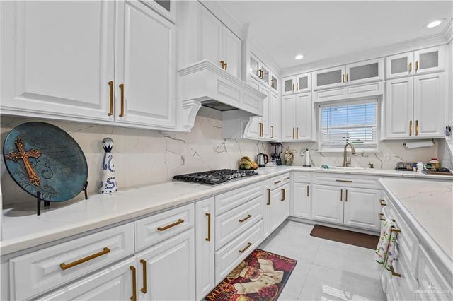 7411 E Texas Road, Edinburg, TX 78542