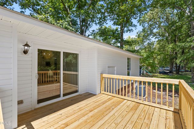 5109 Briarwood Drive, Sanford, NC 27332