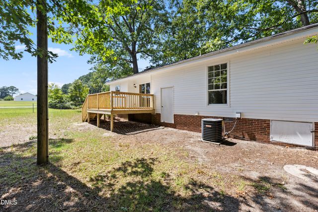 5109 Briarwood Drive, Sanford, NC 27332