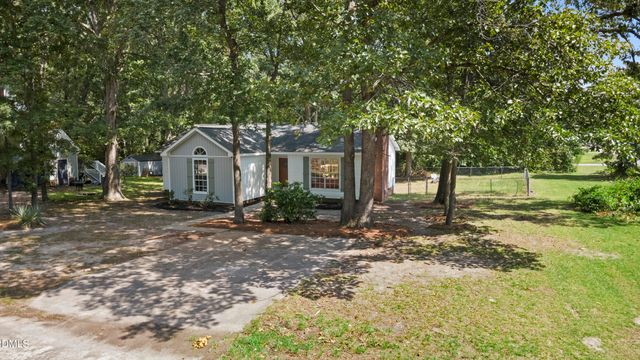 5109 Briarwood Drive, Sanford, NC 27332
