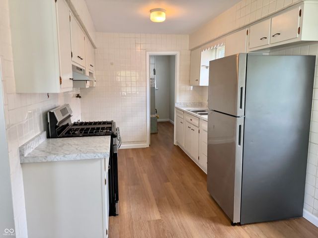 208 N 5th Avenue, Beech Grove, IN 46107