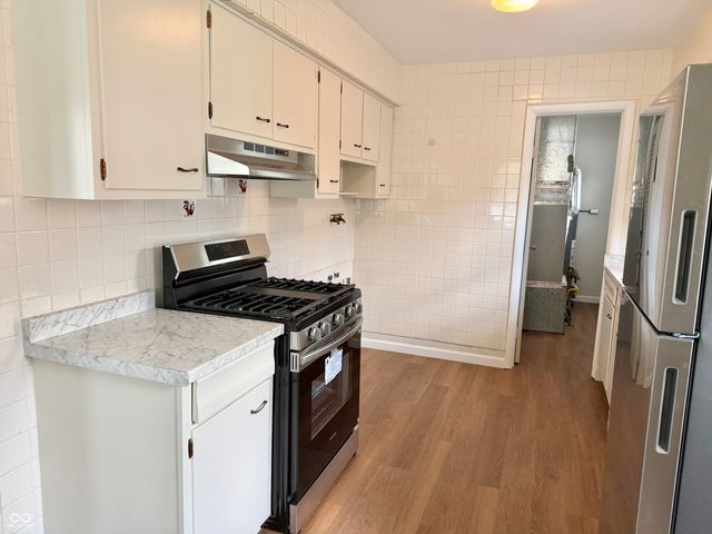 208 N 5th Avenue, Beech Grove, IN 46107