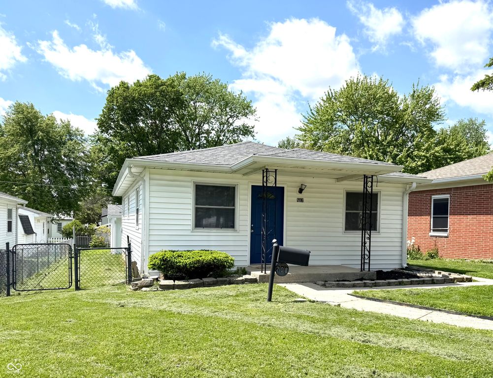 208 N 5th Avenue, Beech Grove, IN 46107