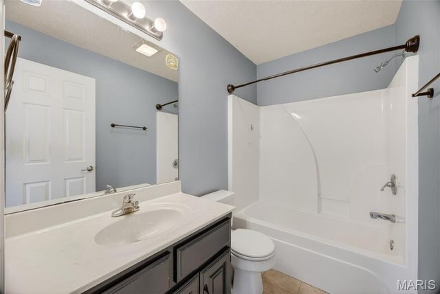 20235 Harlequin Lane, Dixon, MO 65459