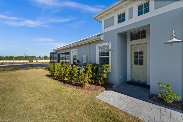 8821 Yucatan CT, Naples, FL 34112