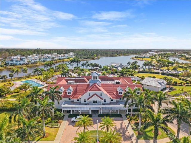 8821 Yucatan CT, Naples, FL 34112