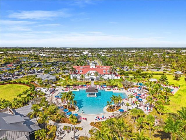 8821 Yucatan CT, Naples, FL 34112