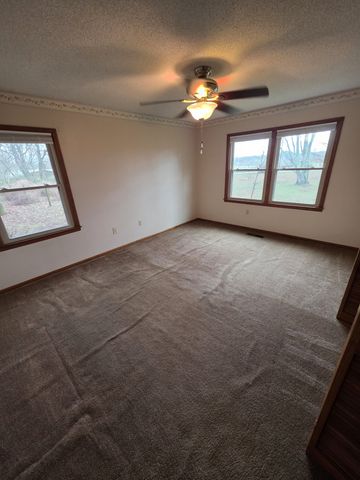 3846 New Bushy Branch Rd, Manchester, TN 37355