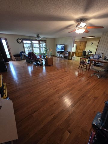 3846 New Bushy Branch Rd, Manchester, TN 37355