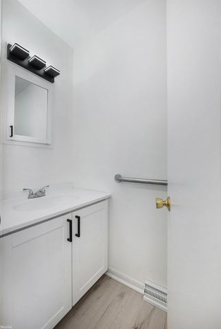 28585 Pratt Road, Richmond Twp, MI 48062