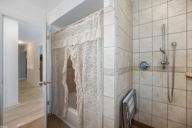 28585 Pratt Road, Richmond Twp, MI 48062