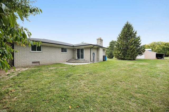 28585 Pratt Road, Richmond Twp, MI 48062