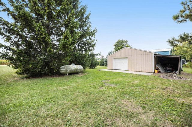 28585 Pratt Road, Richmond Twp, MI 48062